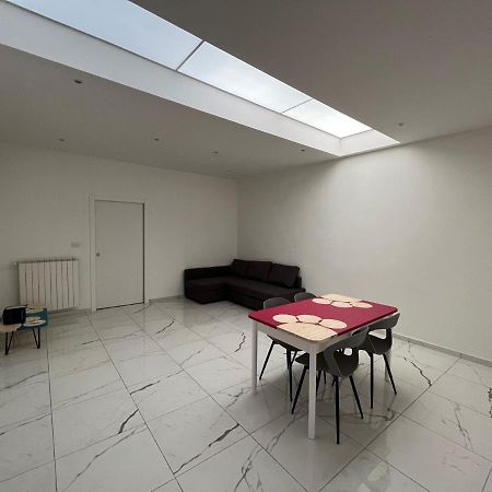 Amedeo House Lägenhet Bari Exteriör bild